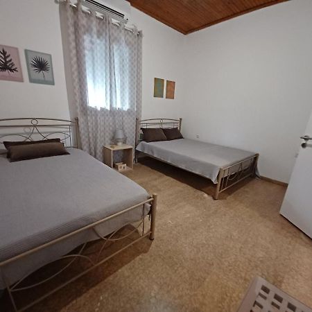 Beach House For Up To 9 People Near Olympia Katakolo Exteriér fotografie