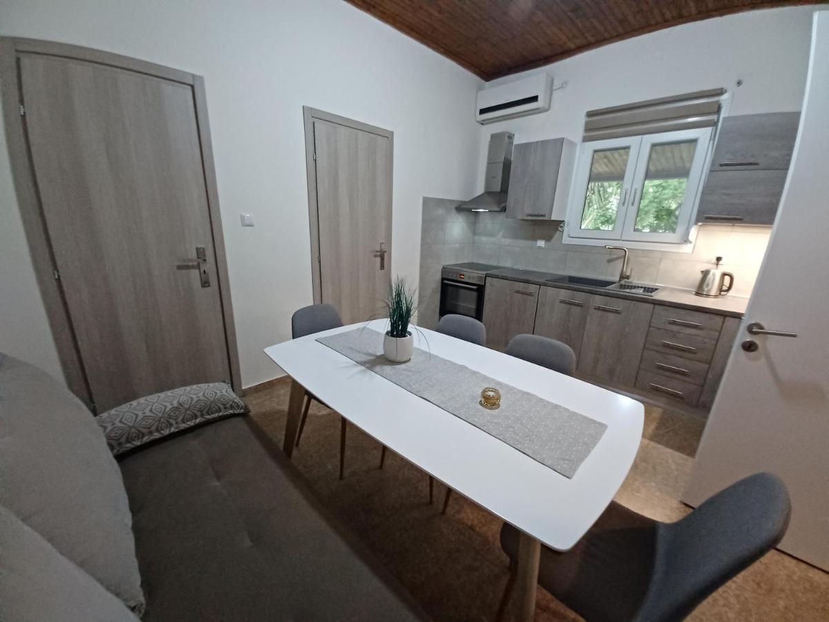 Beach House For Up To 9 People Near Olympia Katakolo Exteriér fotografie