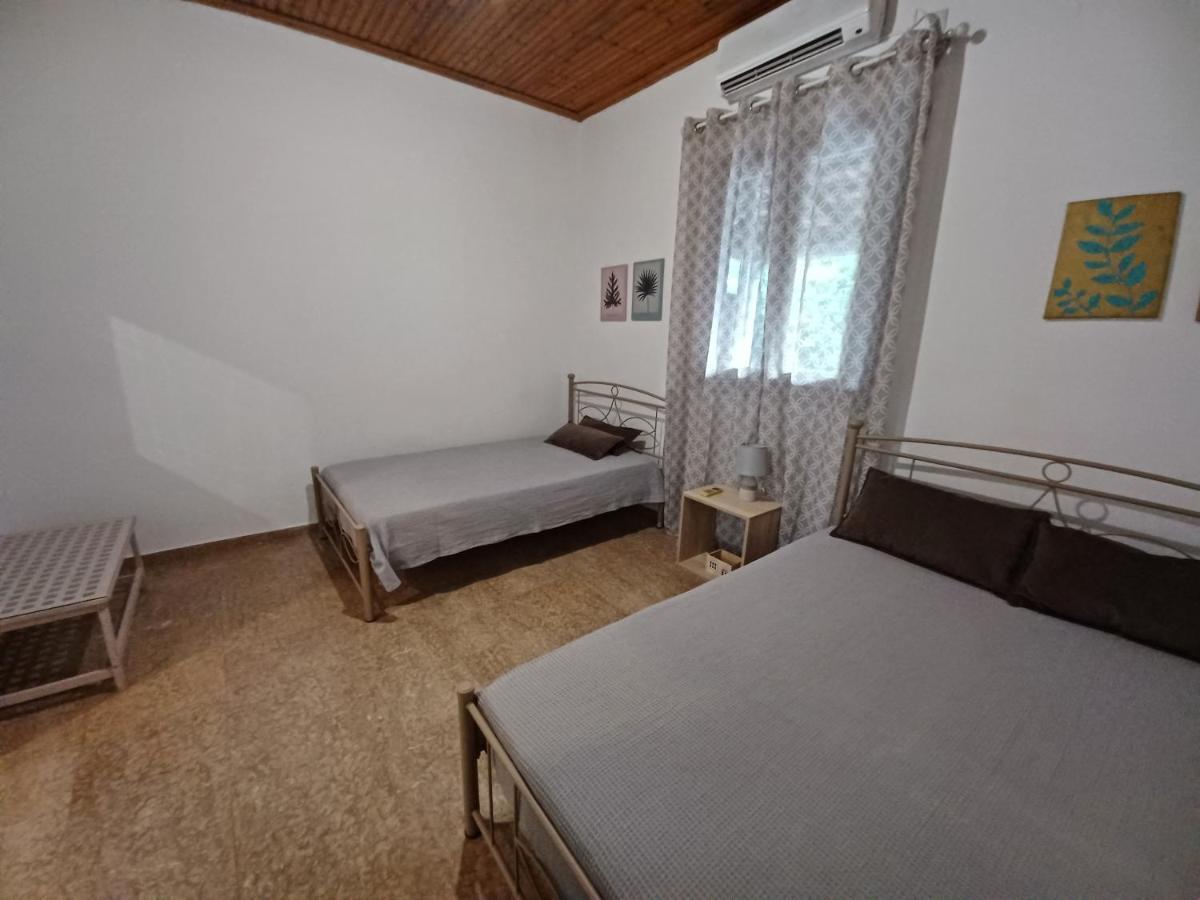 Beach House For Up To 9 People Near Olympia Katakolo Exteriér fotografie